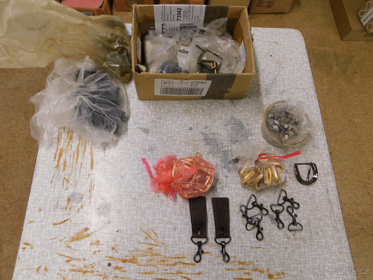 Opaskové přezky - 9