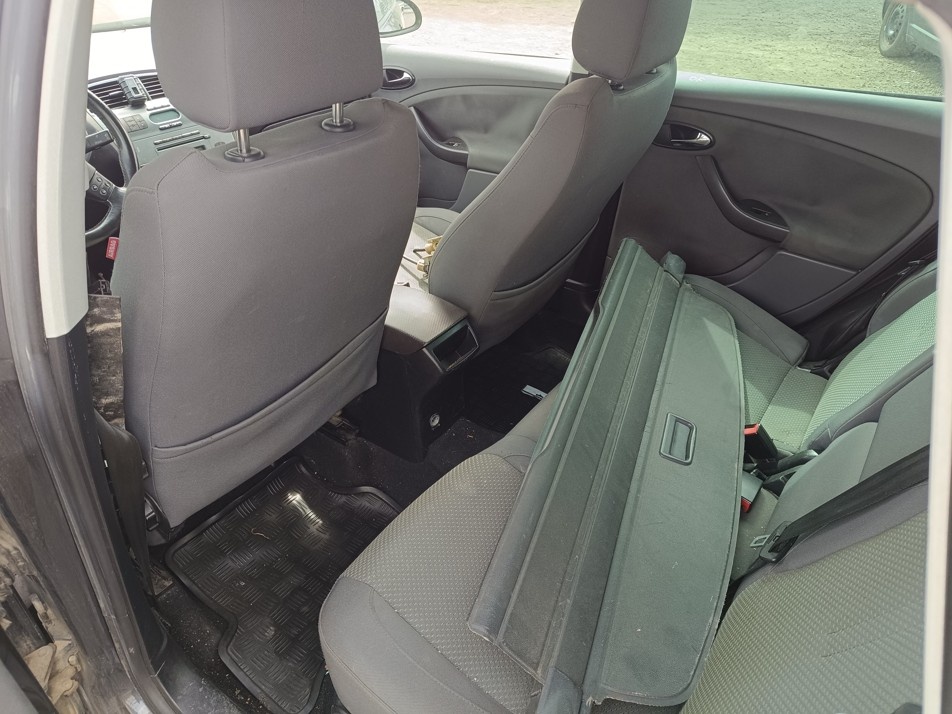 ND z Seat Toledo 1896.cm3 77.kw nafta r.v.2006 (K30) - 9