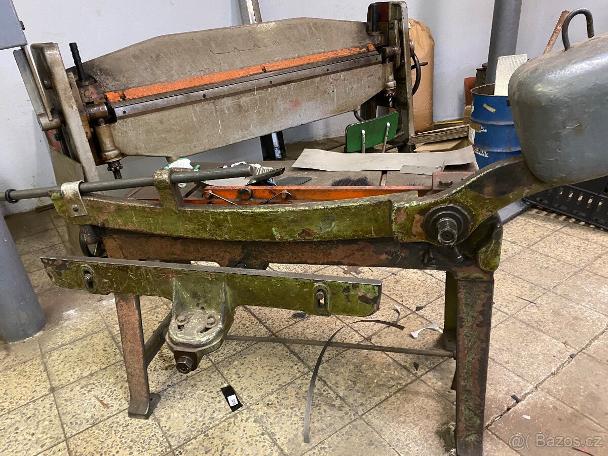 VYBAVENÍ DÍLNY - 9