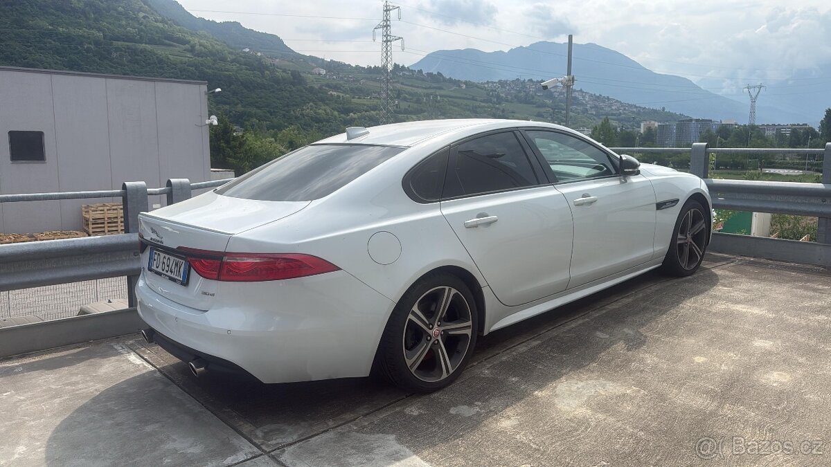 Jaguar XF+XE - 9