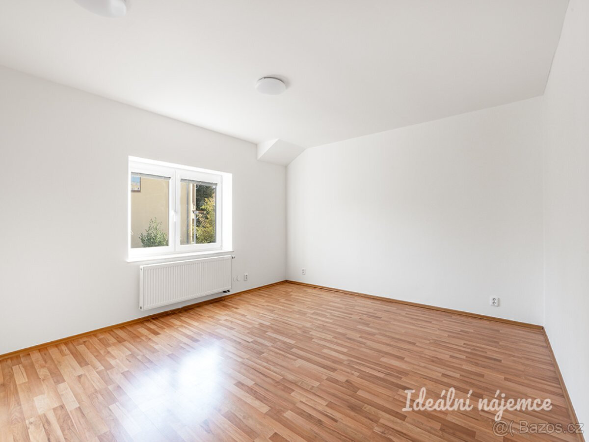 Pronájem bytu 3+1, Volkovova, Chodov, 75 m2 - 9