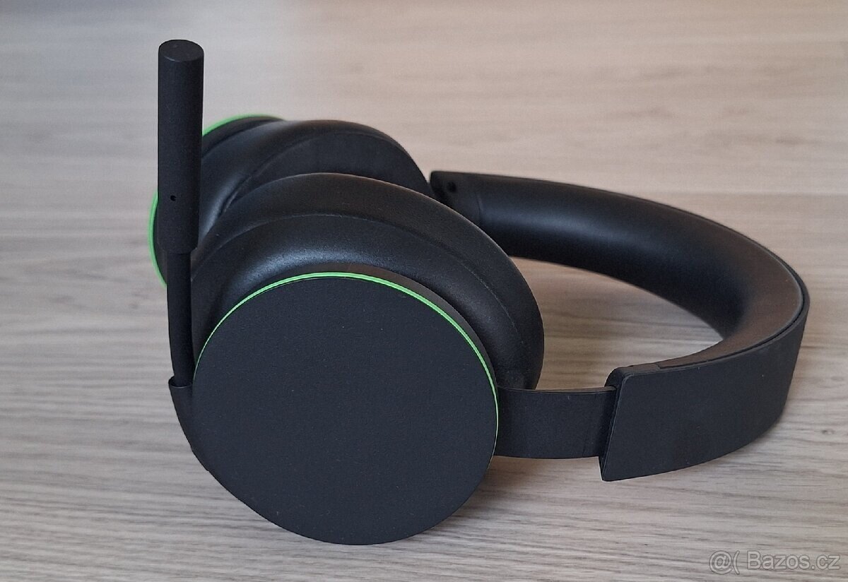 Prodám Xbox Series X - 9