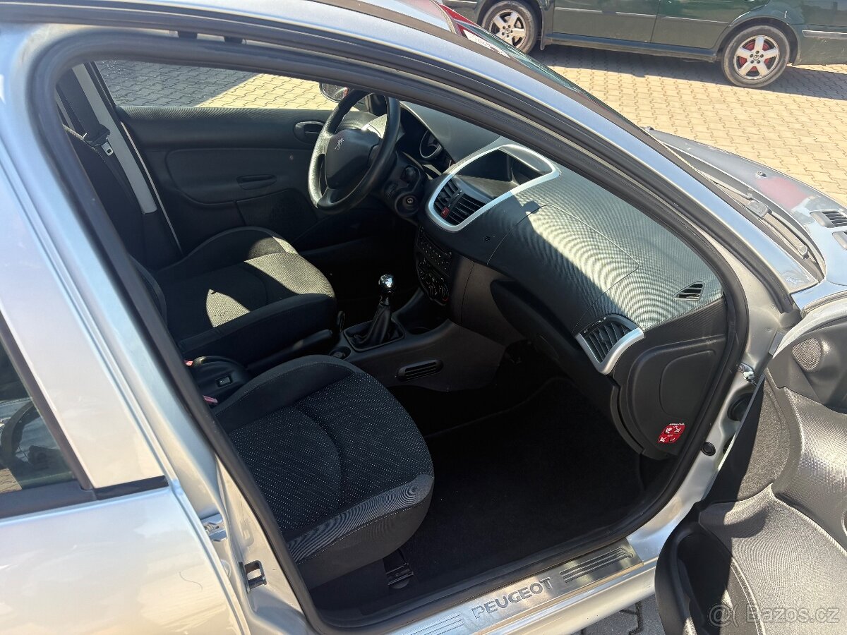Peugeot 206+ 1,4HDI 50kw r.v. 2011 - 9