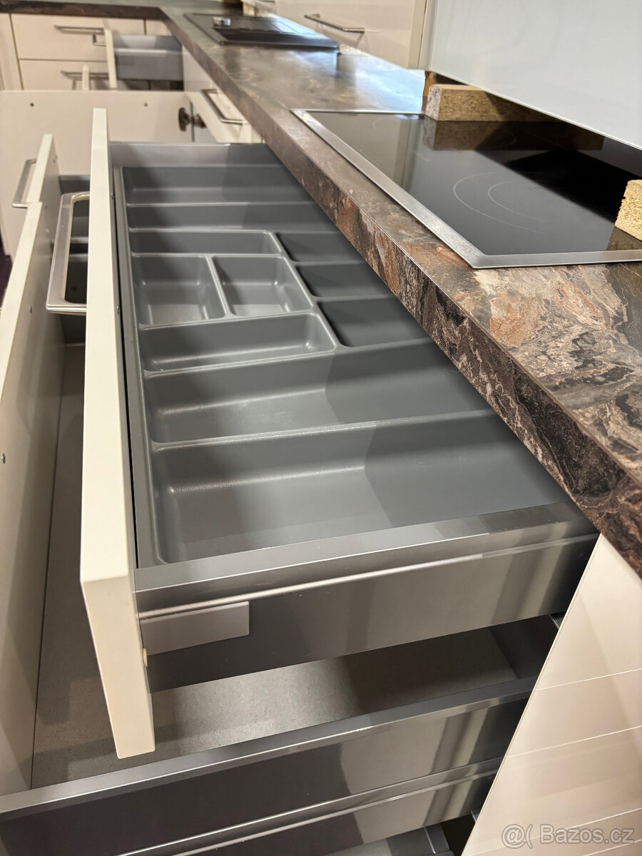 Kuchyň Nobilia Magnolia vč spotř exklusivní stav - 9