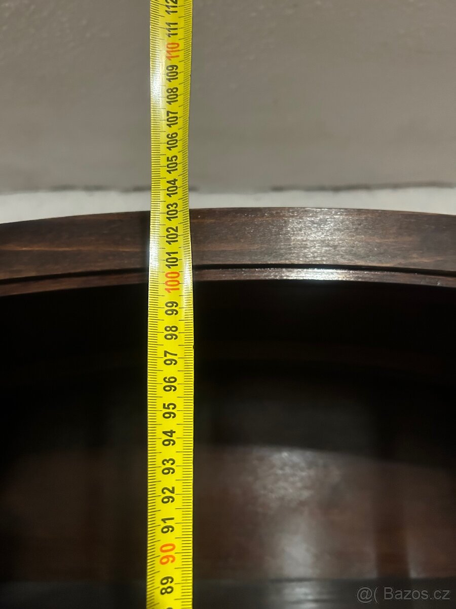 Krásná vitrína s vitrážemi elegantní kus - 9