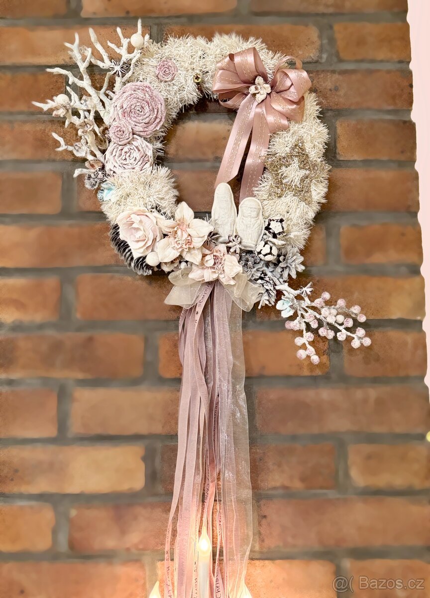 Luxusní Vánoční věnec Zimní Růže v pudrových tónech - 9