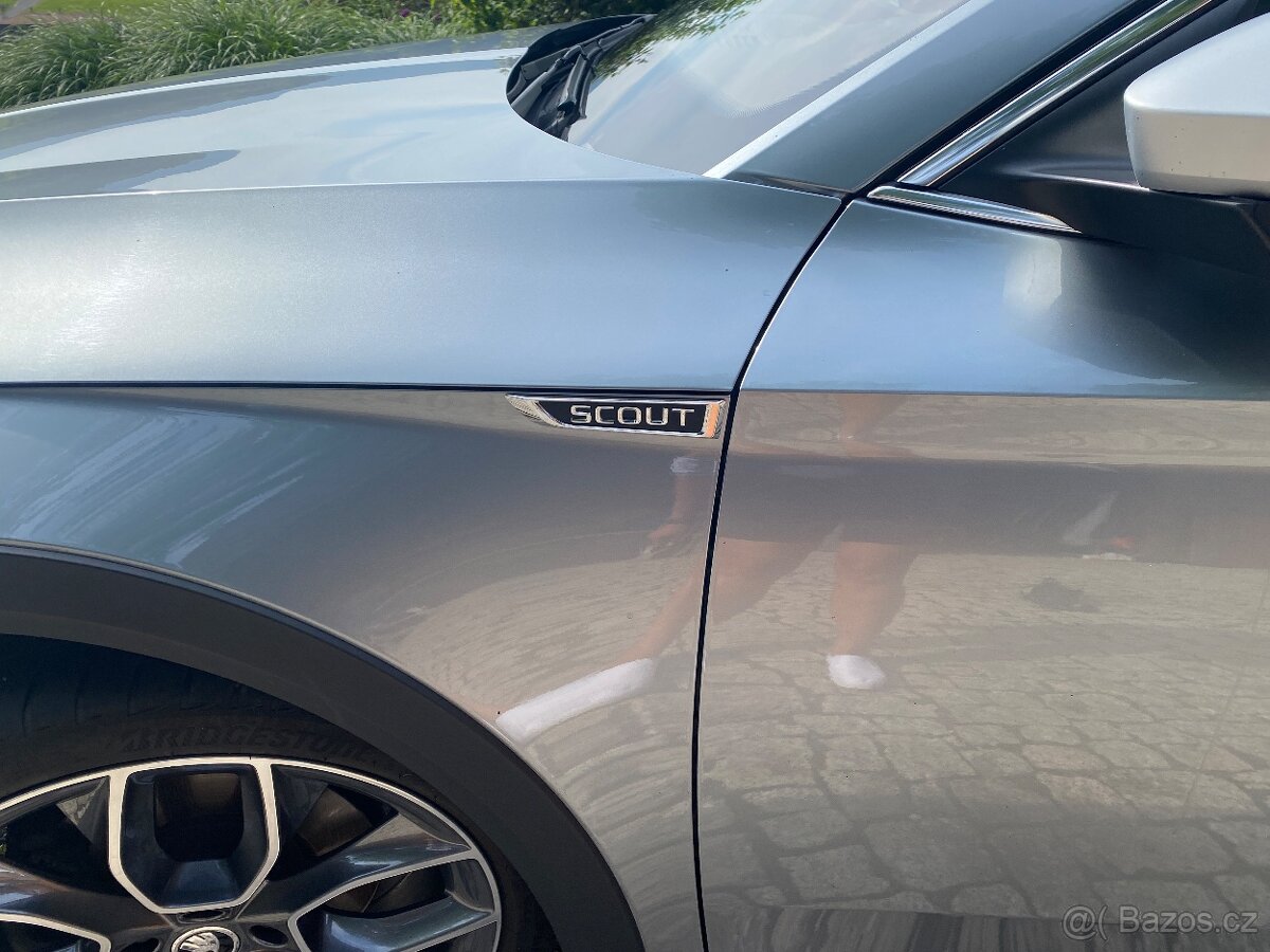 Škoda Superb scout - 9