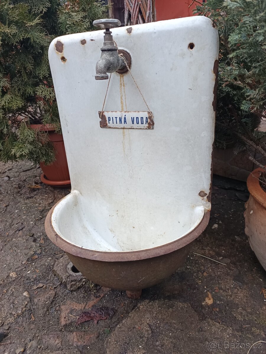 Stará litinová výlevka - 9