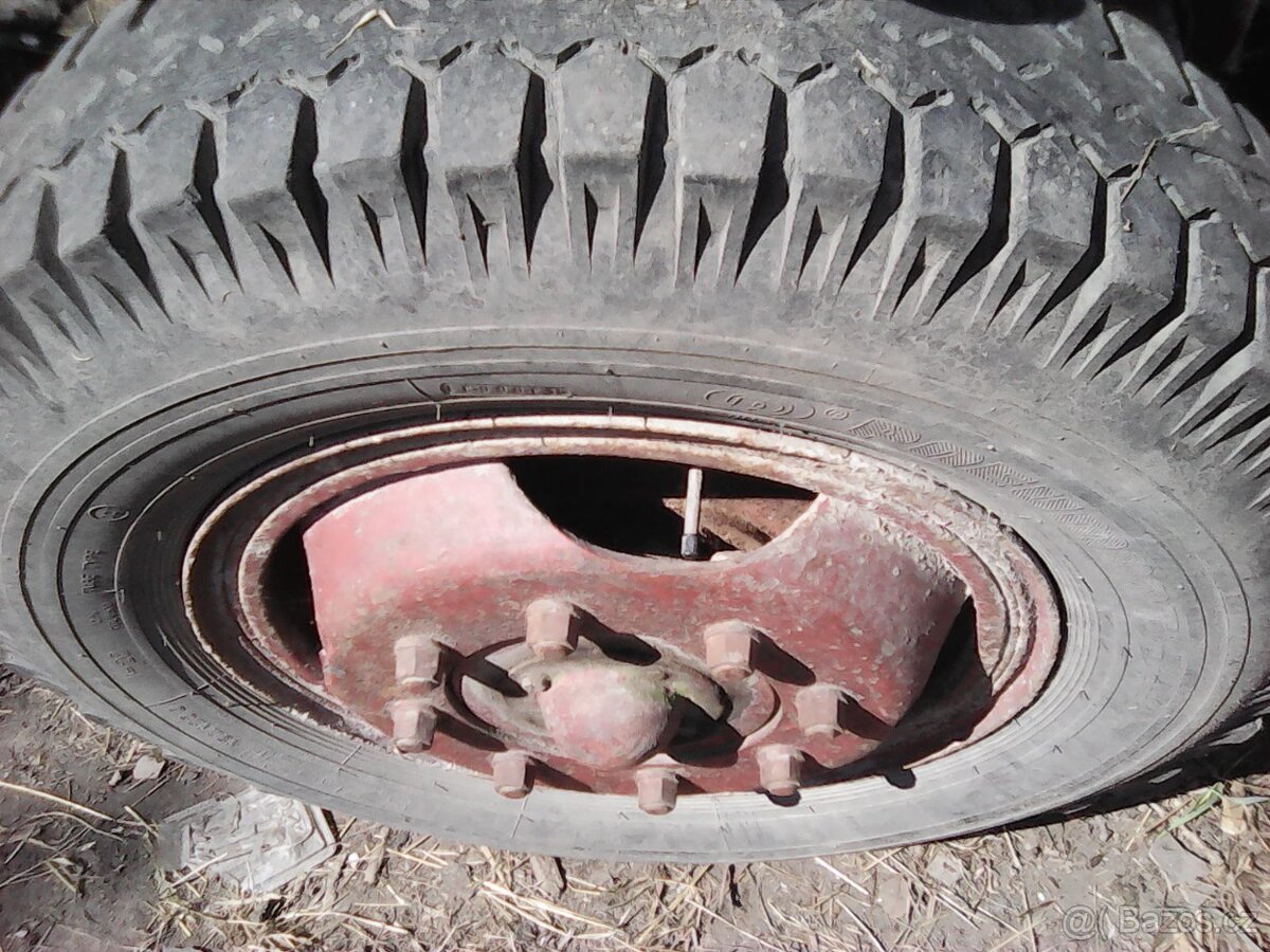 Prodám traktorový vlek,vlečku,přívěs - 9