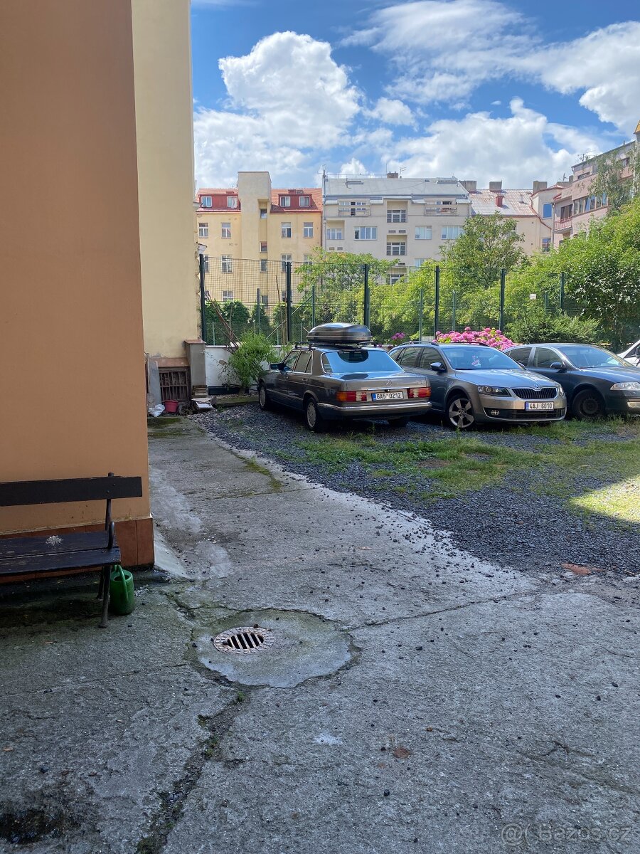 MB 126/300SE r.v.1986 - 9