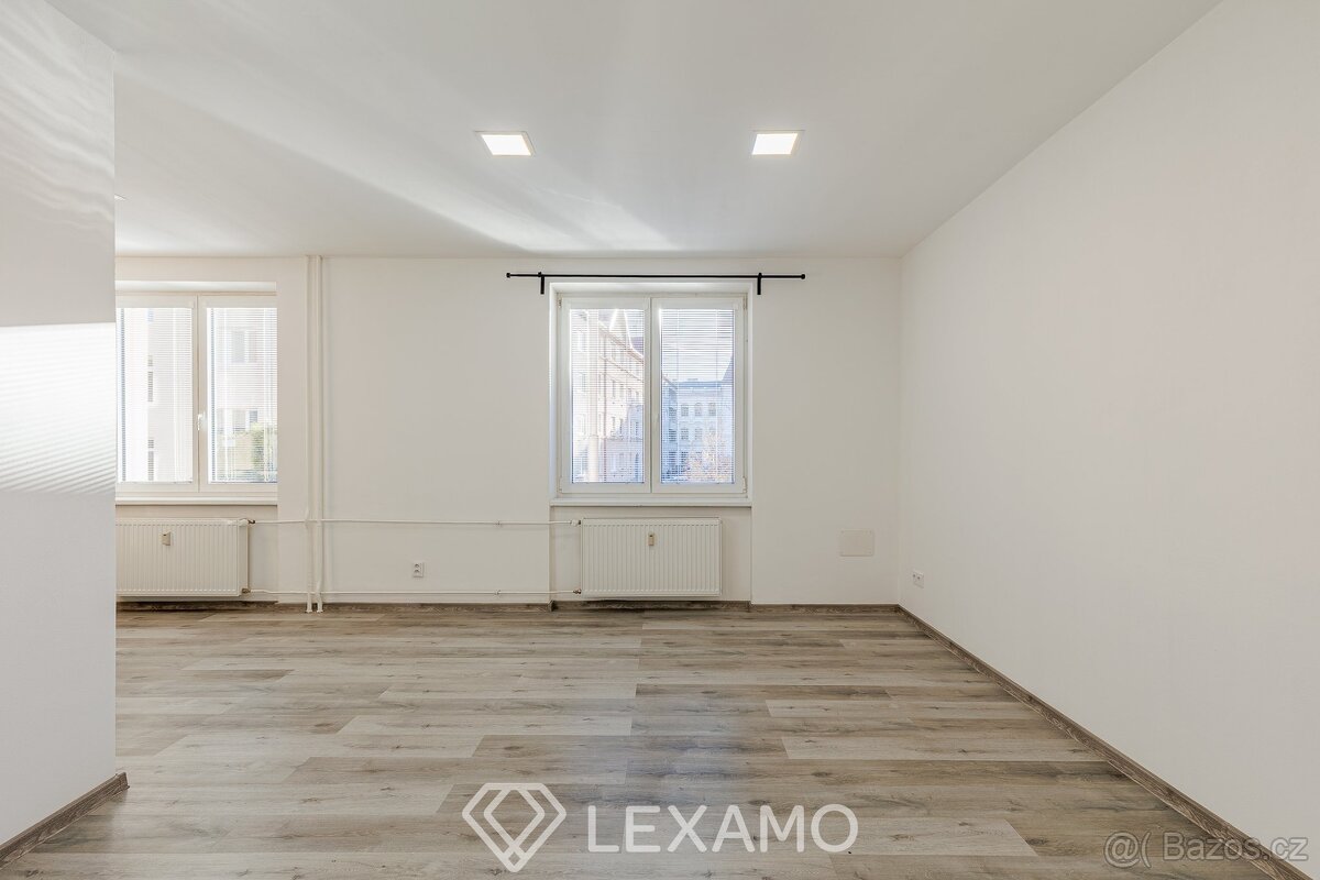 Pronájem bytu 2+kk, 53m² - ul. Smetanova Znojmo, ev.č. 00300 - 9