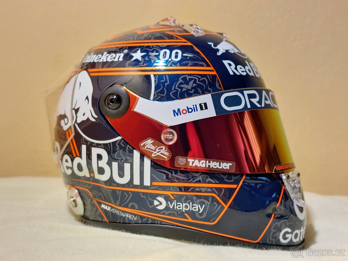 Predám Max Verstappen oranžová 2025 Red Bull F1 helma 1:2 - 9