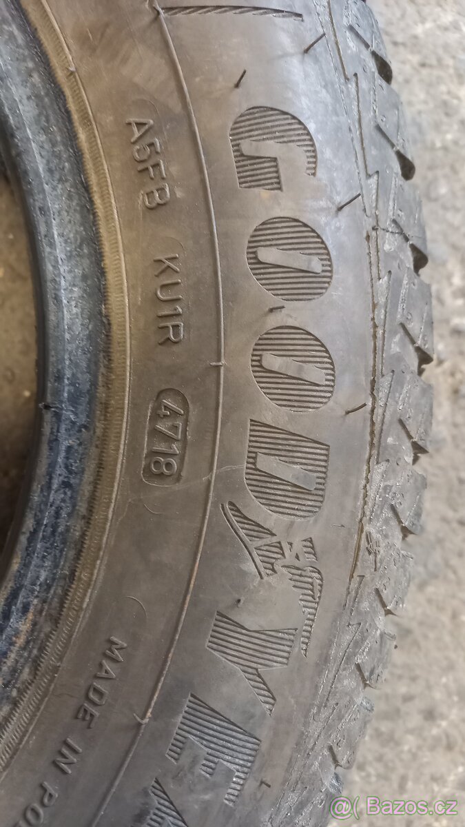 Zimní 165/70/13 7mm - 9