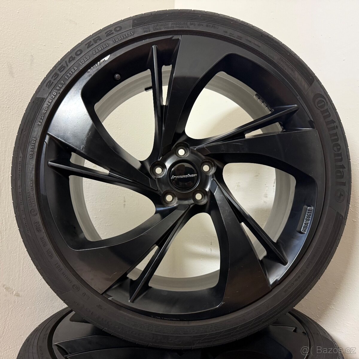 PEUGEOT 3008 5x108 R20 ET44+LETNÍ 235/40R20 4,5mm - 9