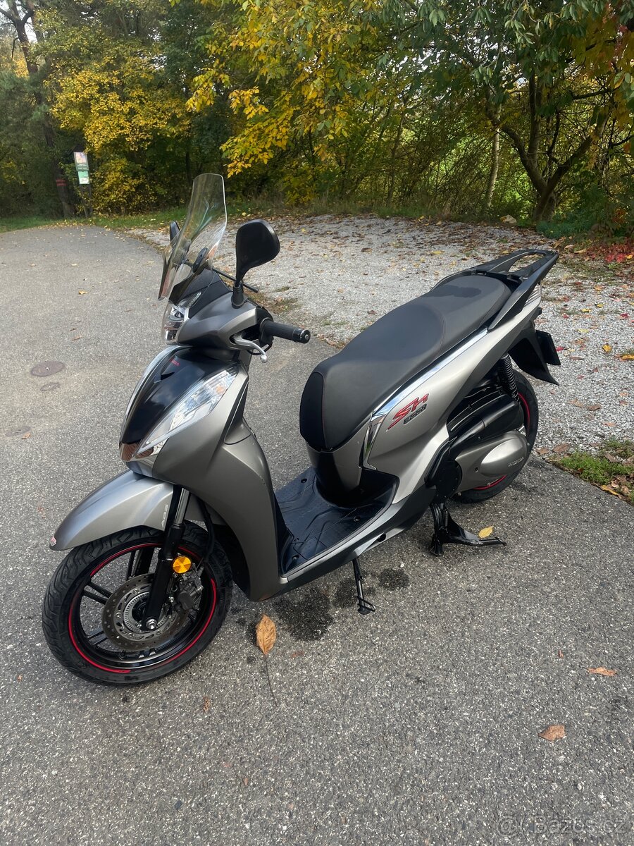 Honda SH 300 i ABS zamluveno do 7.12. - 9