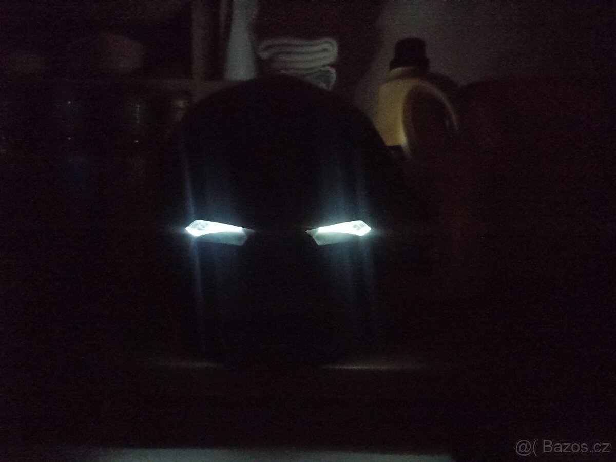 Prodám integrální přilbu Shark Skwal 2 - 9