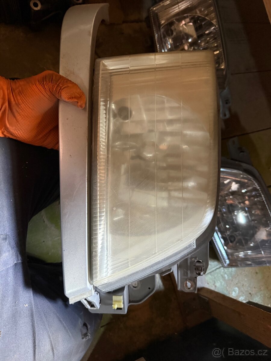 Subaru Forester SF světla , blinkry přední - 9