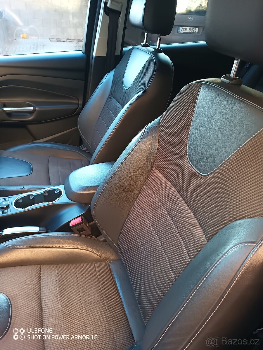 Ford Kuga 4×4, 132 kw Titanium 2.0 tdci - 9