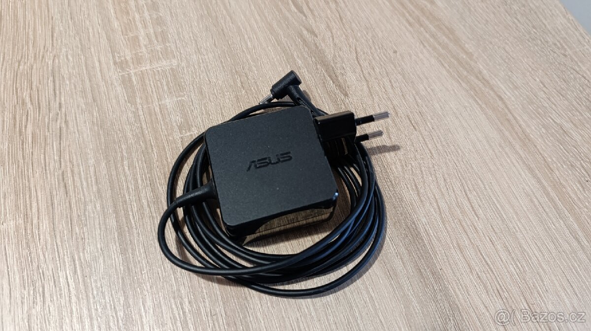 Notebook ASUS A540B - na ND, 3 roky starý - 9