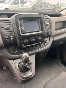 Renault Trafic II - 9