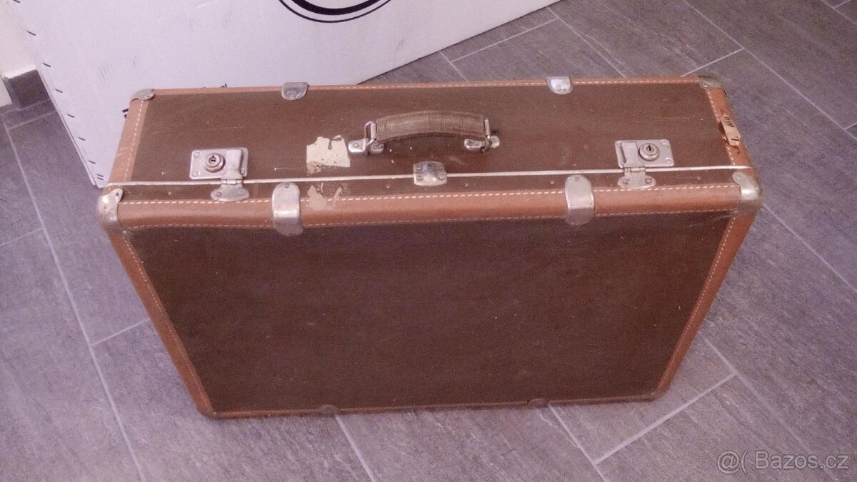 Kufry Kazeto Přerov - velké, starší, dobrý stav - 2 kusy - 9
