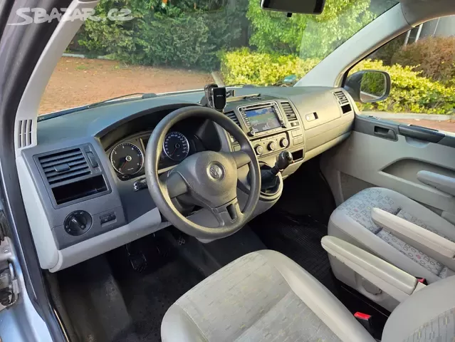 VW Transporter 2.0 TDI 103kW,tažné,kamera,bez koroze,navi - 9