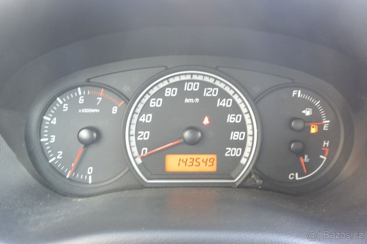 PRODÁM Suzuki Swift 1.3i16v 4x4 - 9