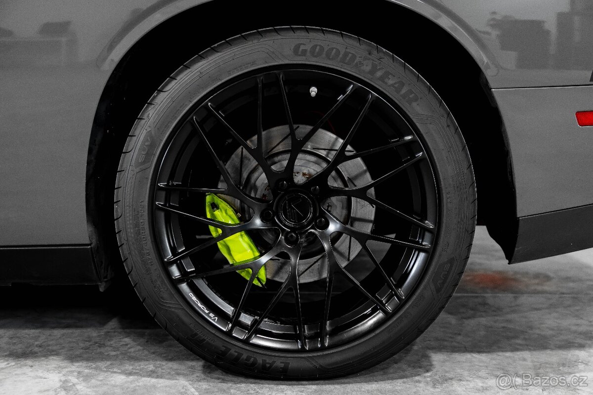 Dodge Challenger 392 Hemi Scat Pack Shaker - 9