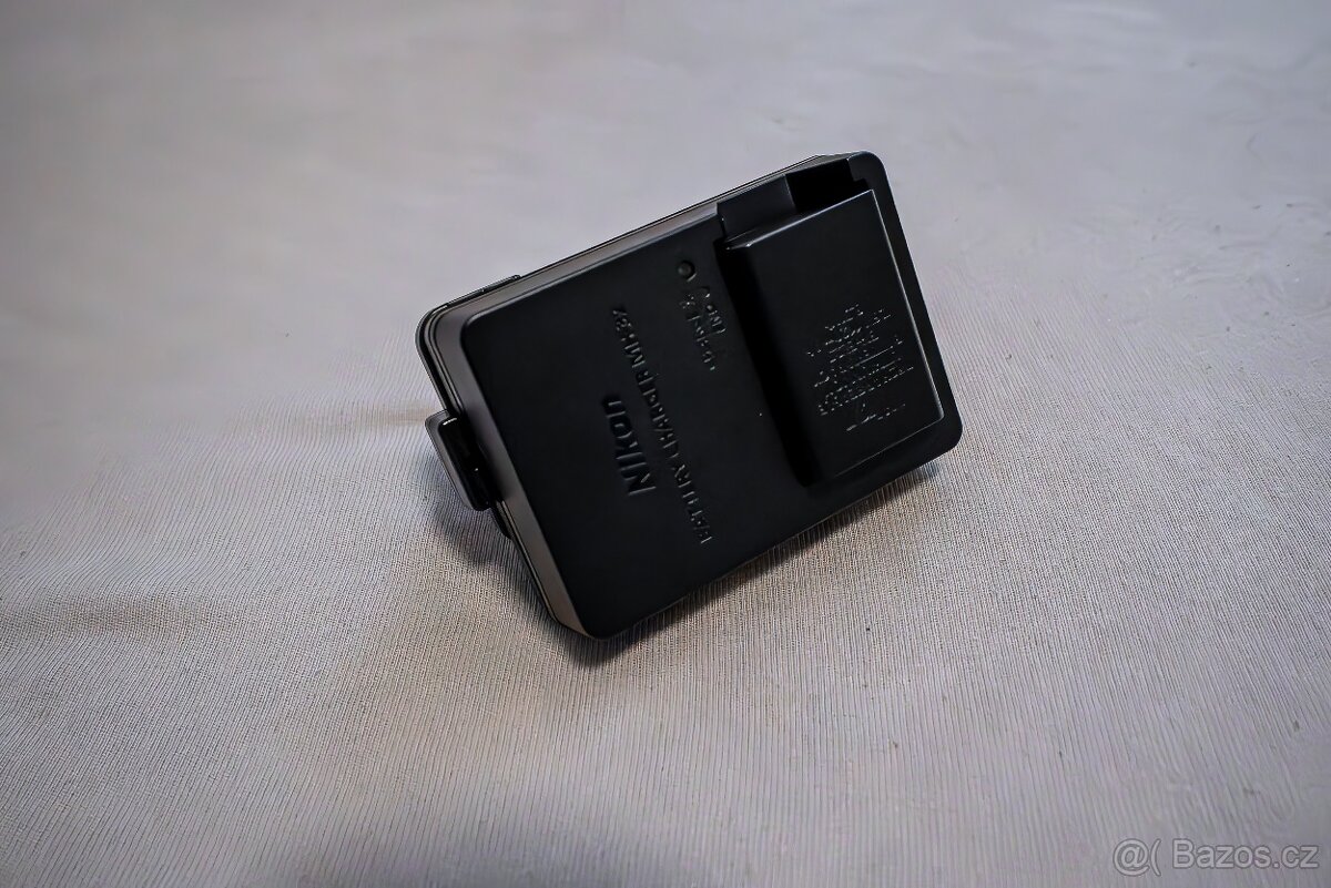 Prodám Nikon Z50 + 2 objektivy (16-50mm a 12-28mm) + přísluš - 9