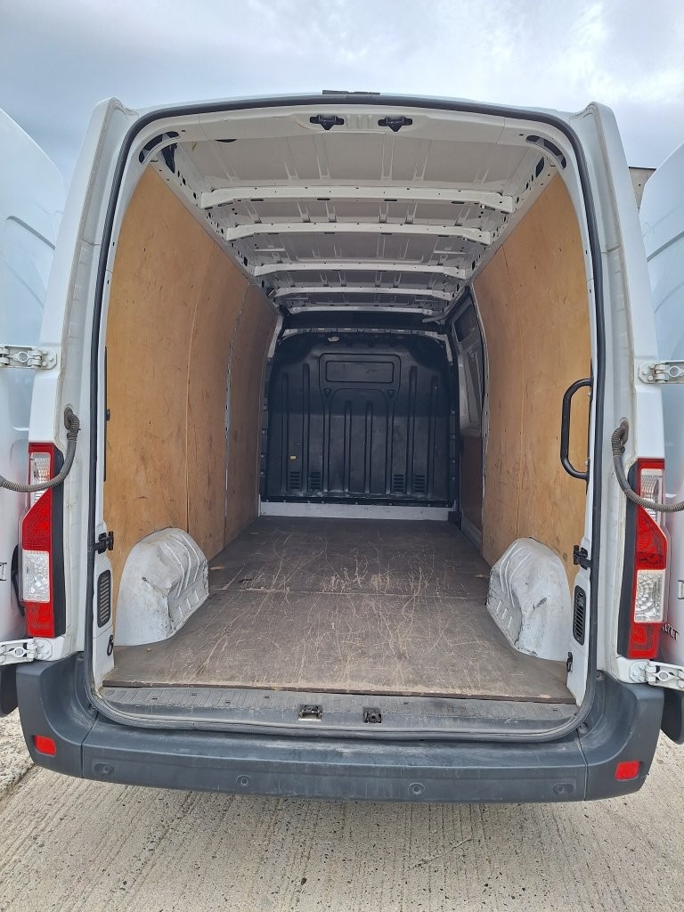 Renault Master L3H2 r.v.2021 - 9