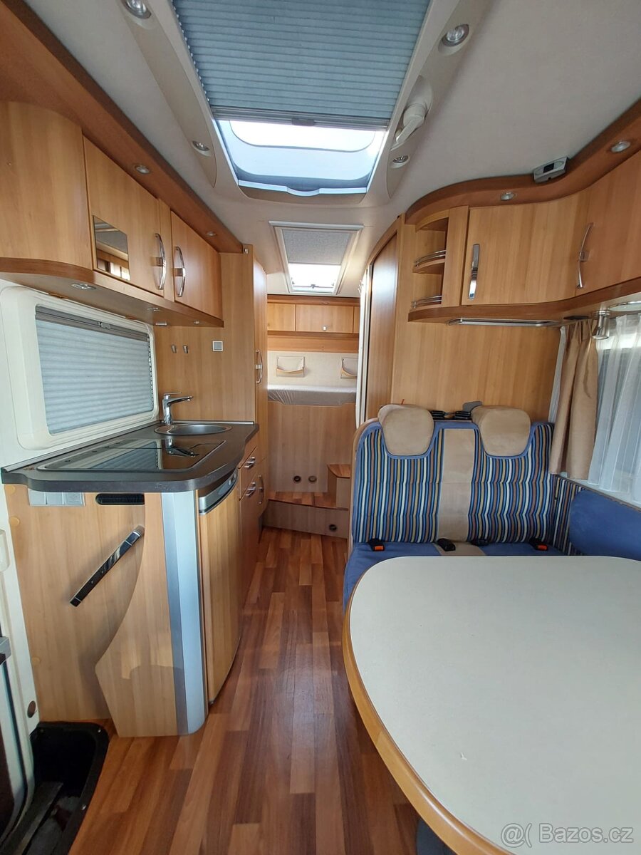 Obytné auto HYMER - 9