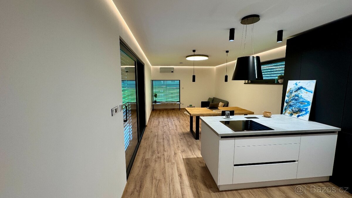 Úsporné 3+kk s terasou a zahradou - 9
