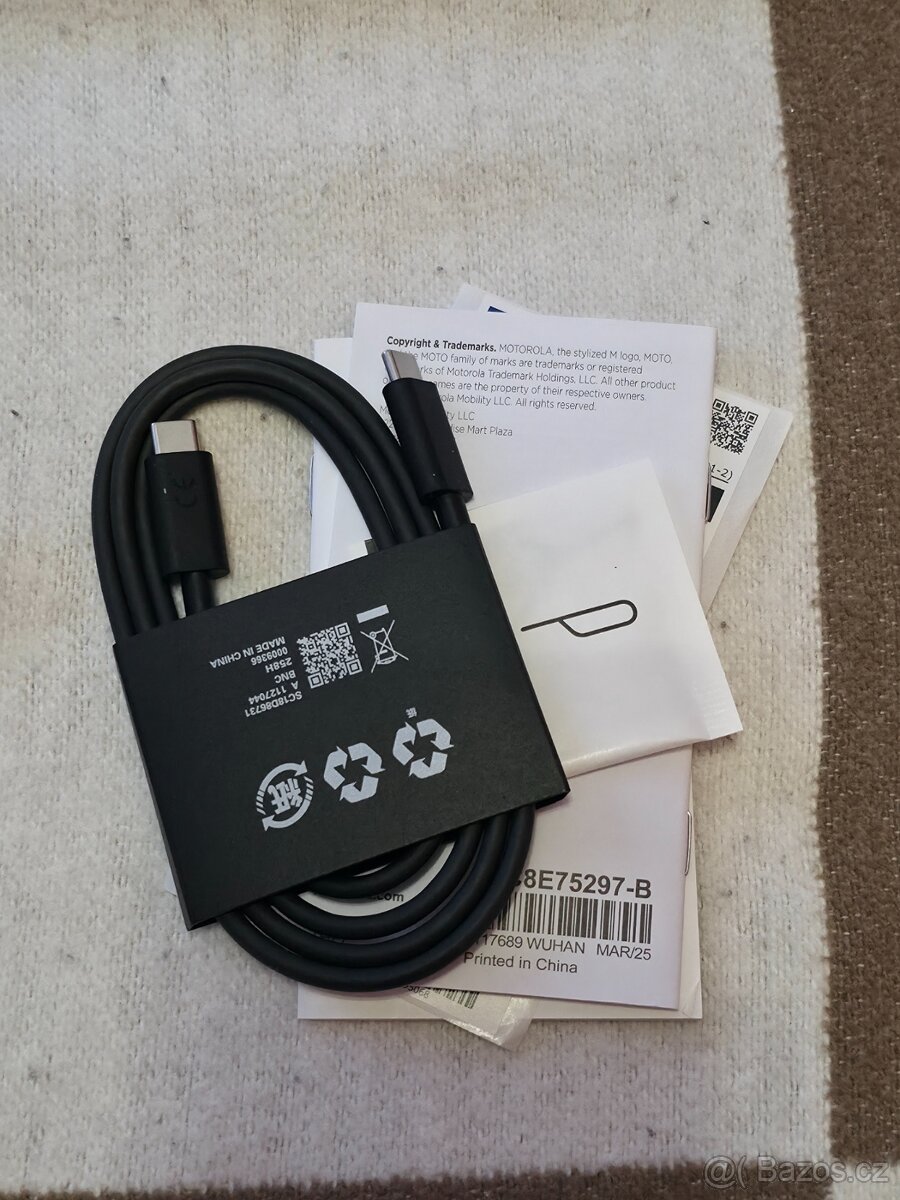 Motorola EDGE 70 12GB/512GB Pantone Gadget Grey - 9