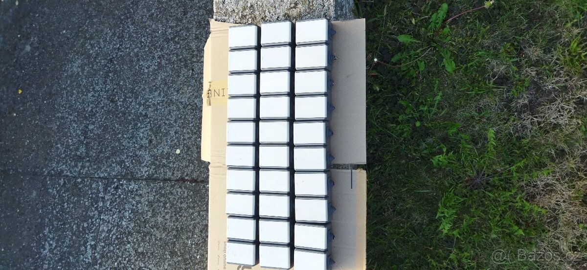 ZÁSUVKA DVOJITÁ NA POVRCH PRAKTIK ABB IP44 - 9