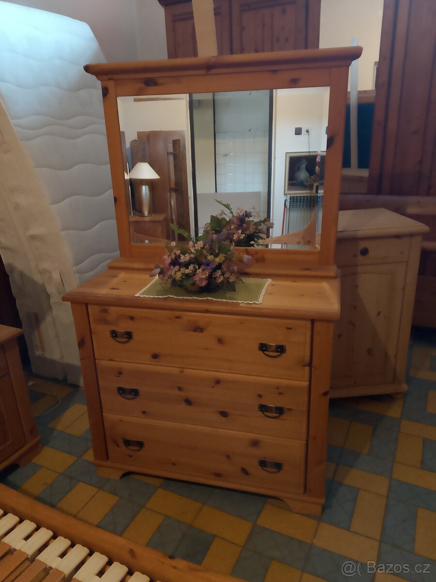 KOMPLETNÍ CELODŘEVĚNÁ LOŽNICE NORA - 9