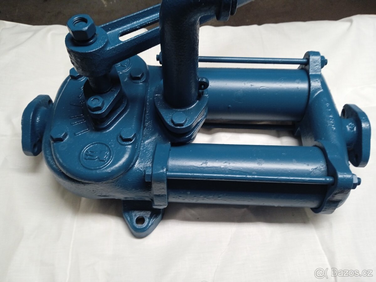 Ruční čerpadlo - 9