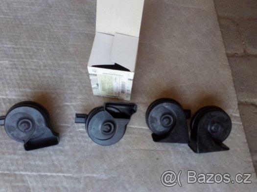 Zámky a klaxony (fanfáry) - 9