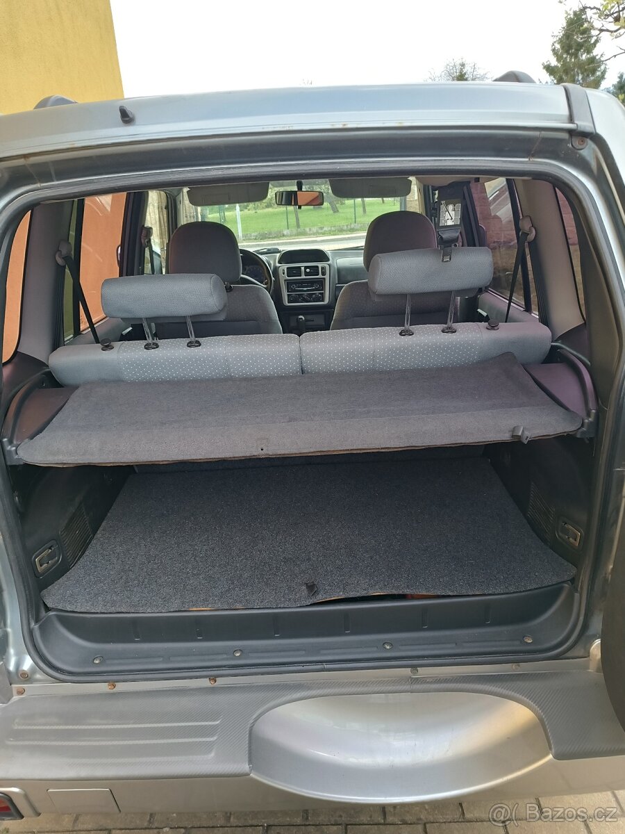 Mitsubishi Pajero Pinin - 9