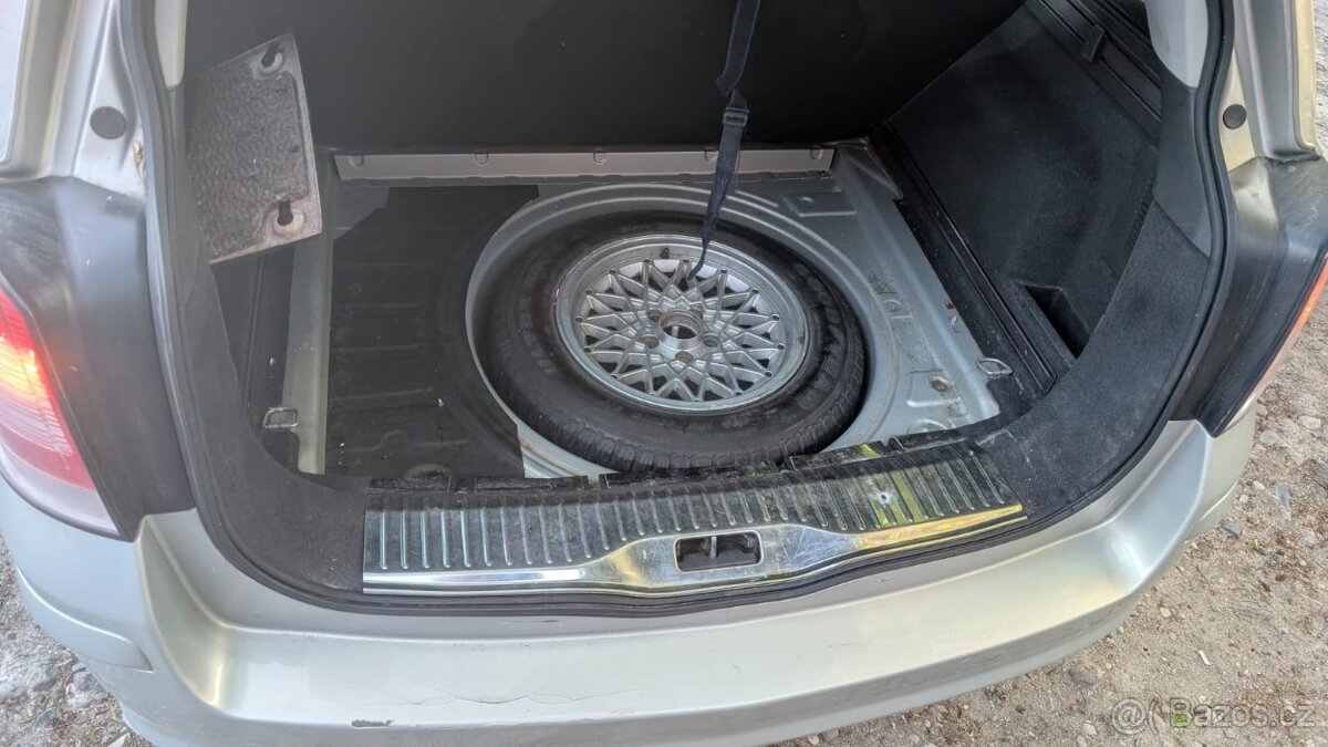 Opel Astra H 1.6 75kw 2008 r.v - 9