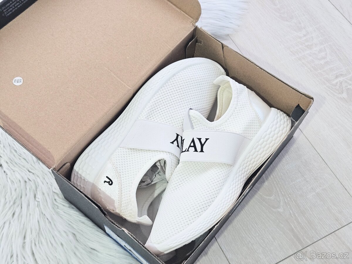 bílé tenisky vel 40 - 9