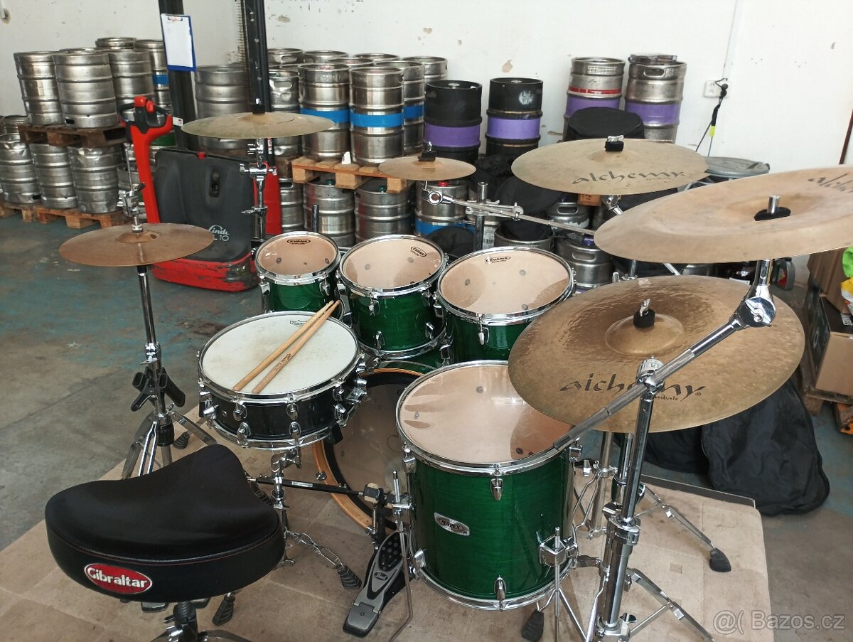 Prodám bubny Mapex M birch - 9