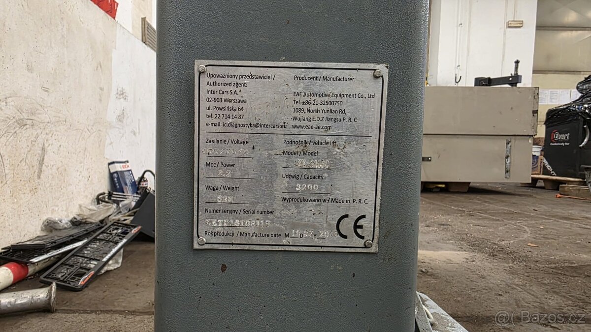 Dvousloupový zvedák Ever-Eternal EE 6253 - 9