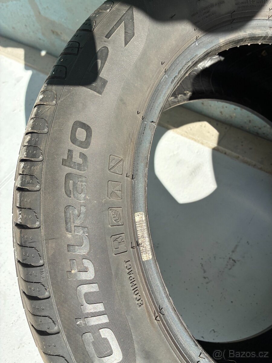 Pirelli Cinturato P7 - 215/55 R16 - 9