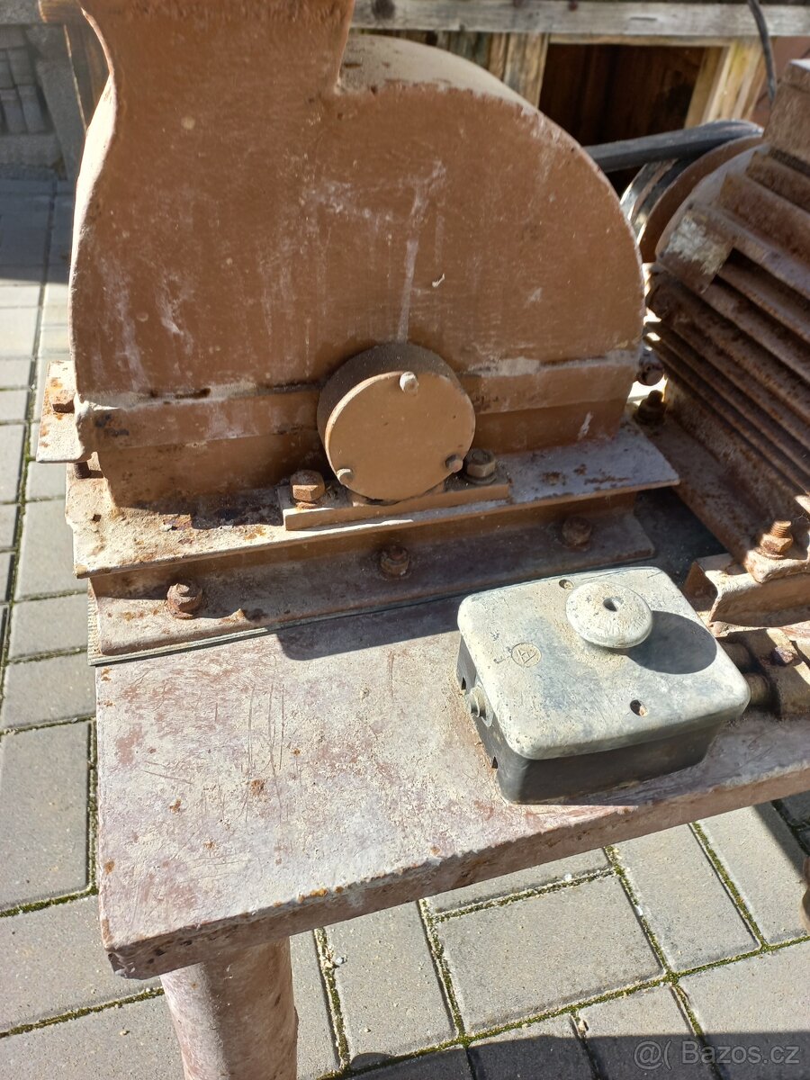 Kladívkový šrotovník 380 V - 9