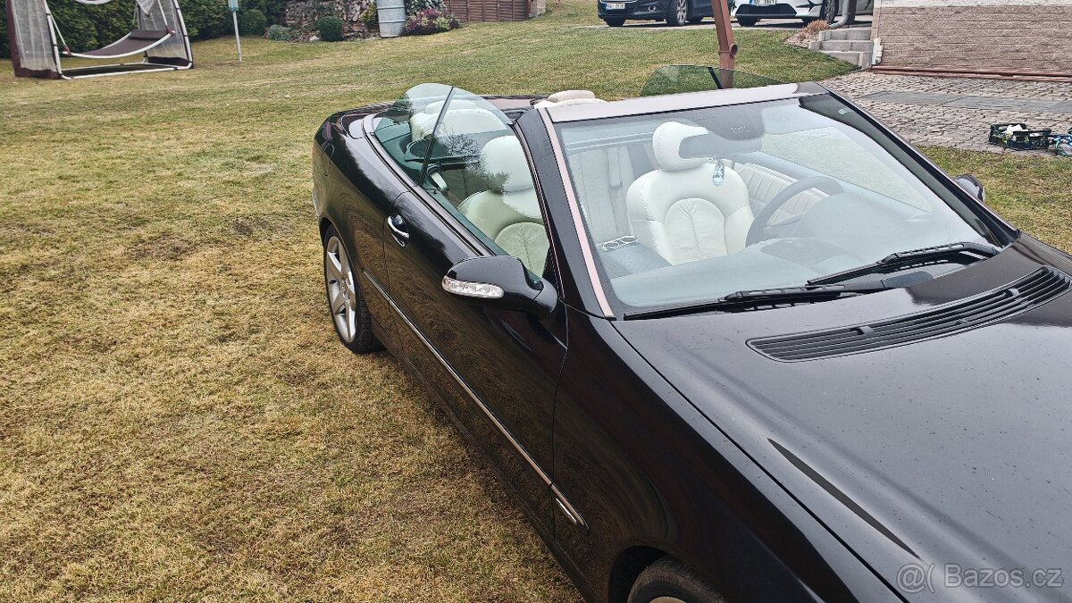 Kabrio Mercedes CLK 320 CDI - 9