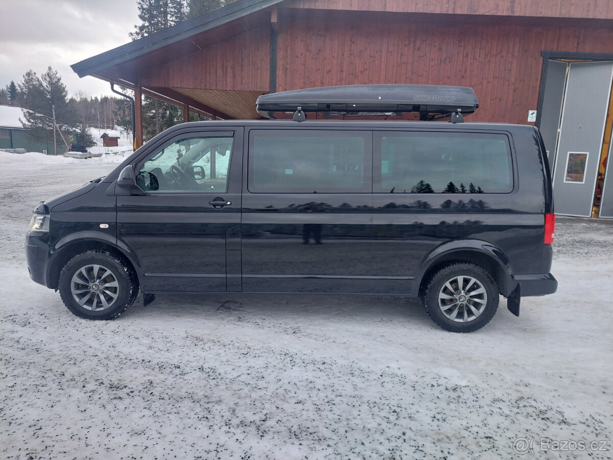 Volkswagen Caravelle - 9