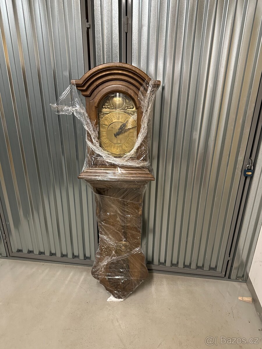 Nástěnné hodiny v perfektním stavu - 9