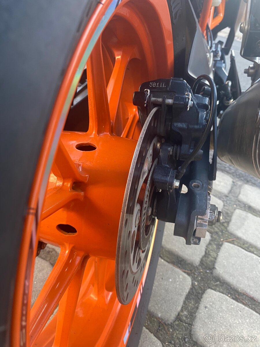 KTM RC 125 - 9