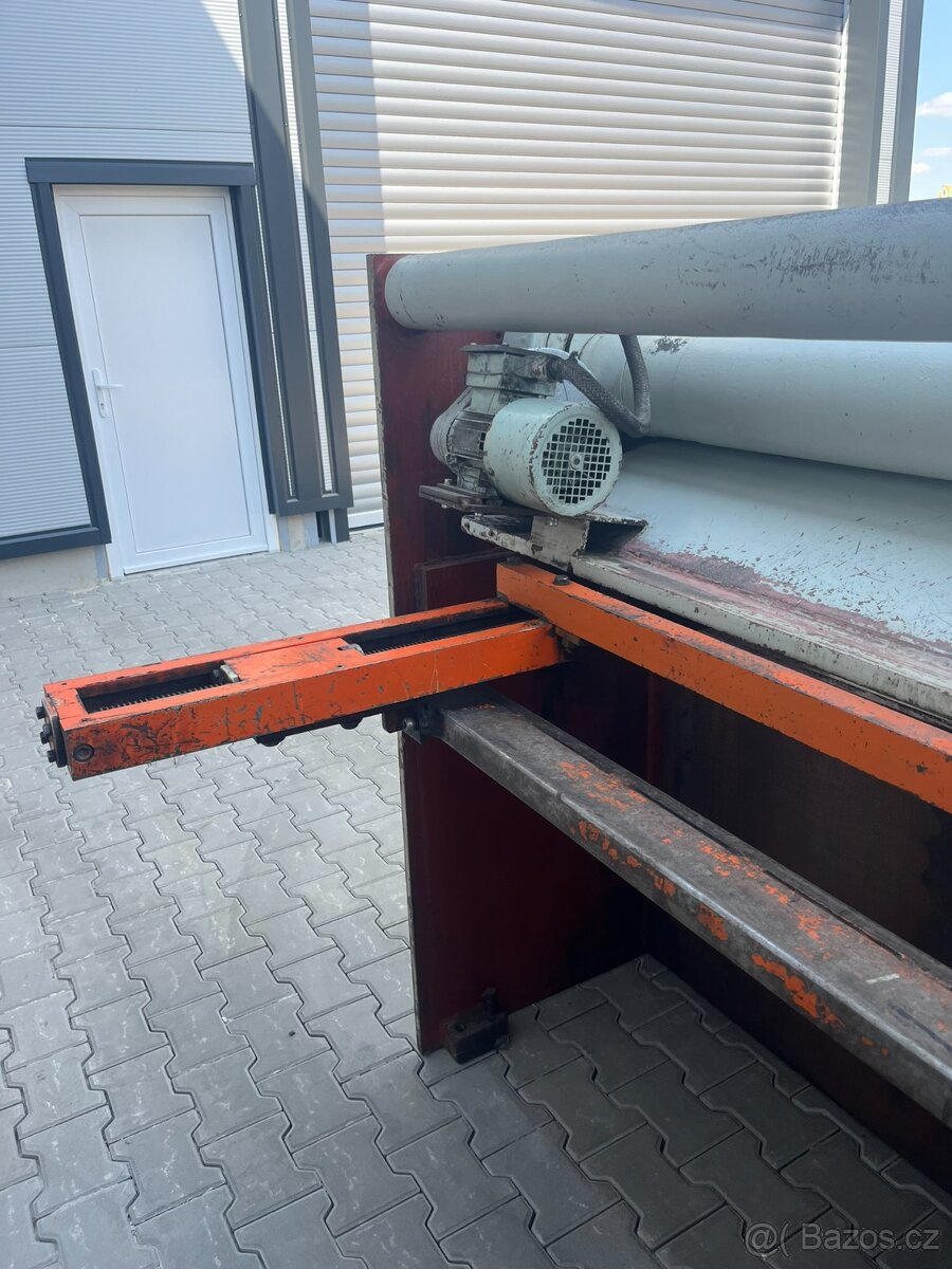 Nůžky tabulové 2500/4 - 9