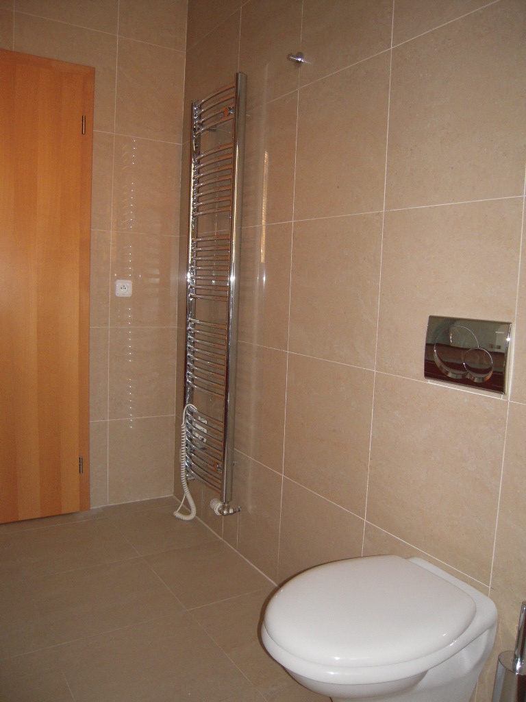 Pronájem zrekonstruovaného bytu 3+kk s balkonem Zlín Obeciny - 9